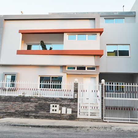 شقة House Goncalves برايا المظهر الخارجي الصورة
